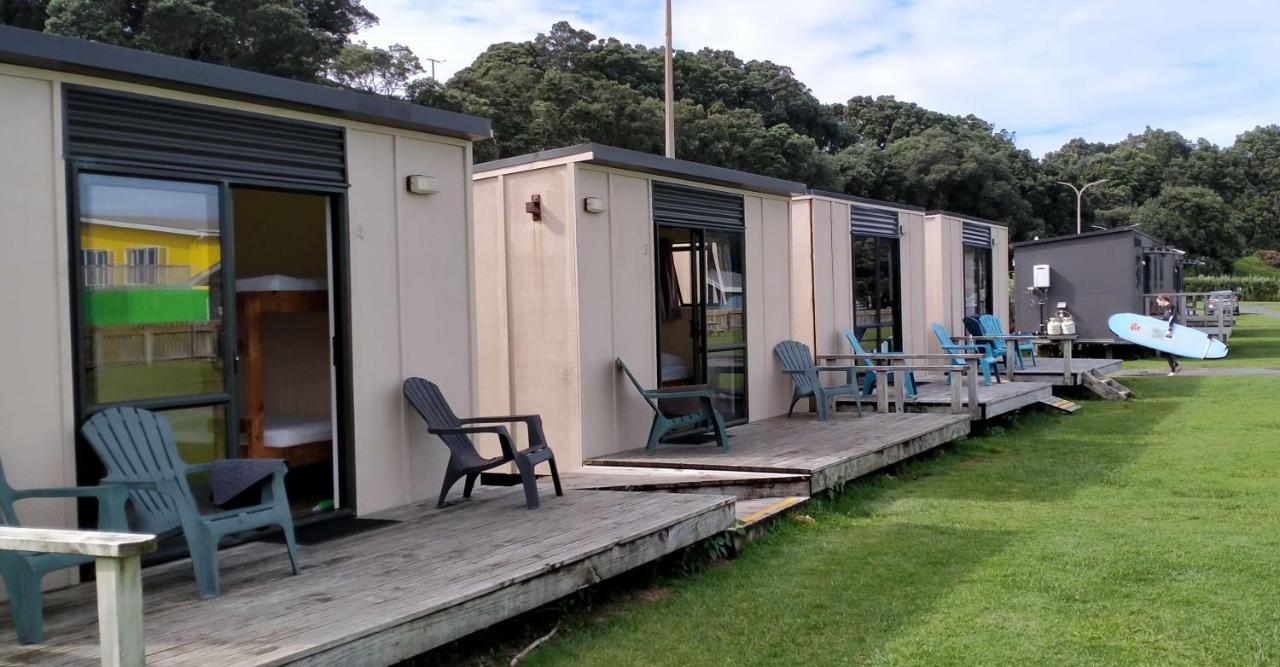 Hotel Opunake Beach Kiwi Holiday Park Extérieur photo