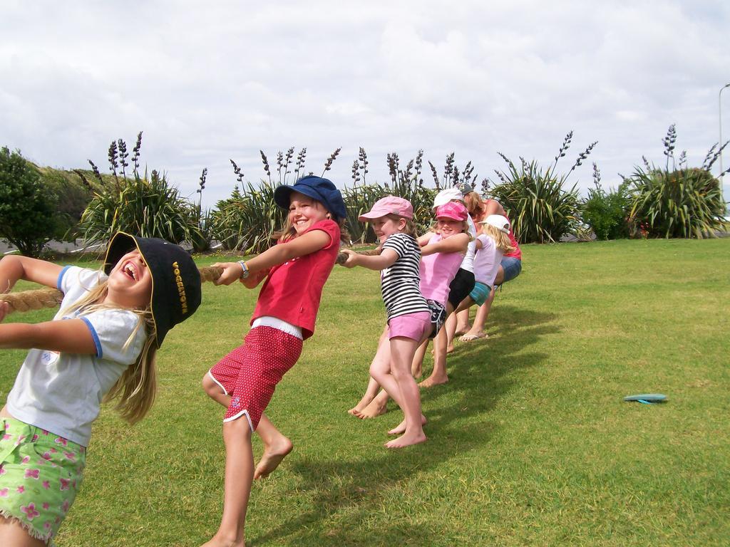 Hotel Opunake Beach Kiwi Holiday Park Extérieur photo