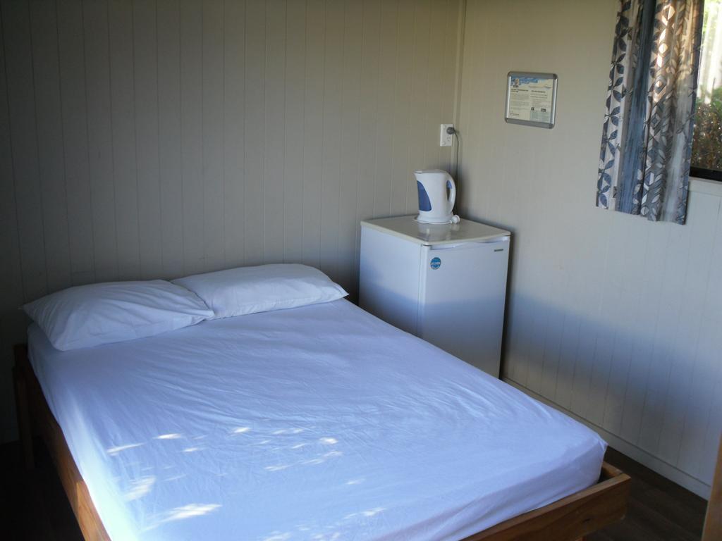 Hotel Opunake Beach Kiwi Holiday Park Extérieur photo