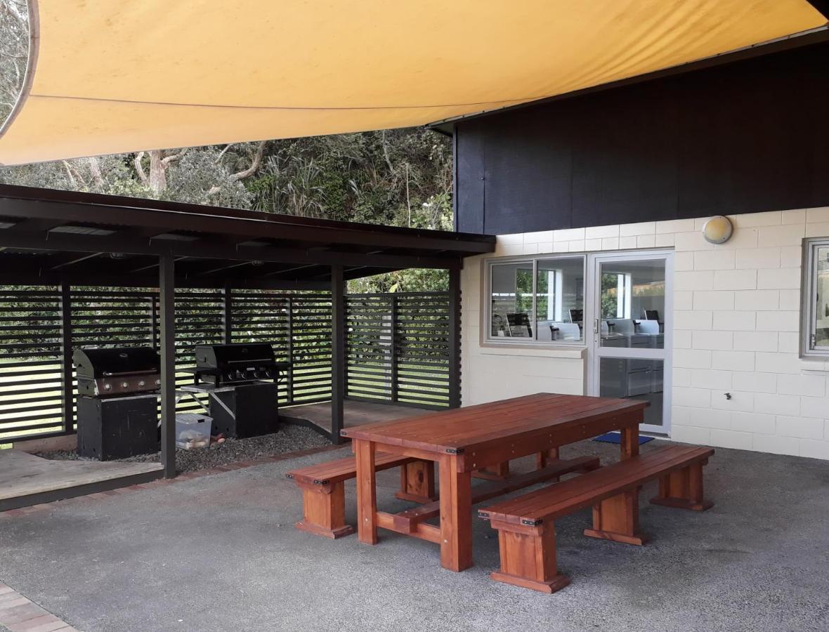 Hotel Opunake Beach Kiwi Holiday Park Extérieur photo